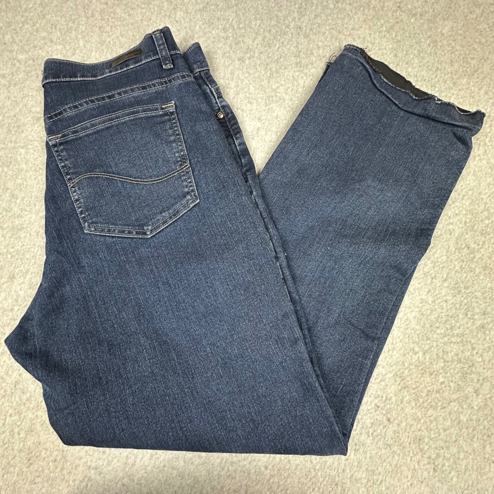 Lee Relaxed Fit Jeans Womens 14 Medium Dark Wash Stretch Denim Raw Hem 103051867